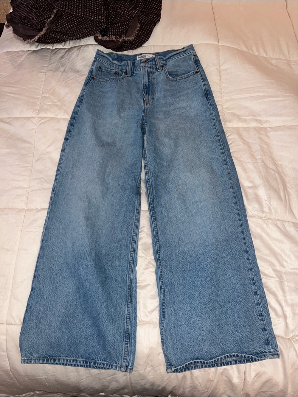 Abercrombie & Fitch High Rise Wide Leg Drape Jeans 25 Short